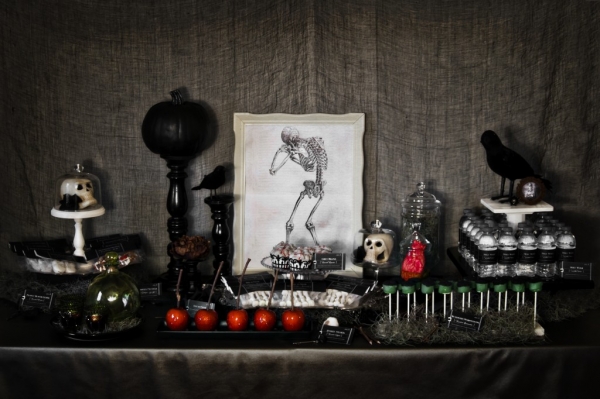 Spooky Gothic Halloween Party Ideas - The Flair Exchange