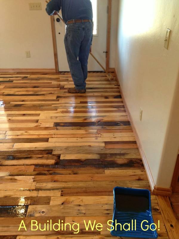 diy-pallet-wood-flooring