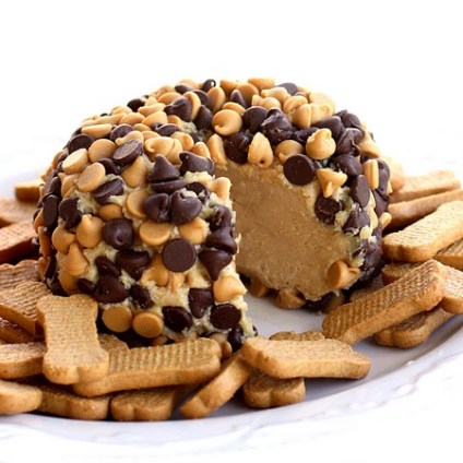 peanut-butter-cheese-ball-slice