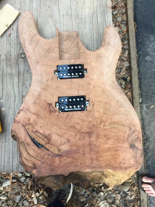 wood-guitar-3