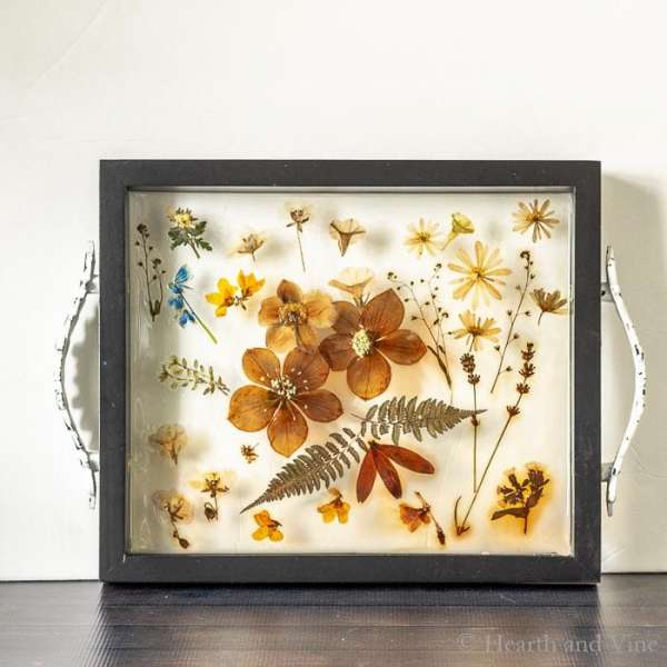 Pressed Flower Resin Tray Makes A Beautiful and Unique Gift – Craft Gossip